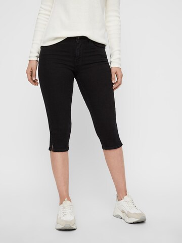 Coupe slim Jean 'Hot Seven' VERO MODA en noir : devant