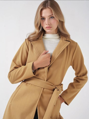 Bigdart Between-Seasons Coat in Yellow