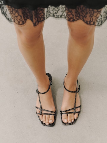 Sandalo con cinturino 'Forever Comfort' di Next in marrone