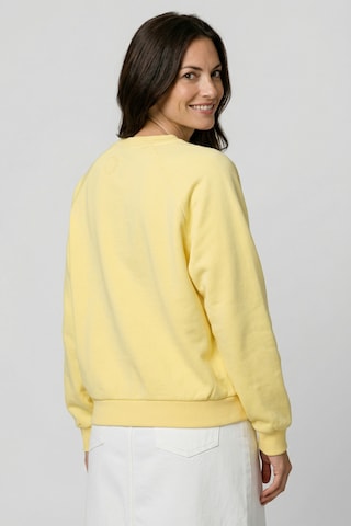 alife & kickin Sweatshirt 'ThyraAK A' in Gelb