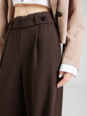 Wide Leg Pantalon à pince 'VMSTAR' VERO MODA en marron