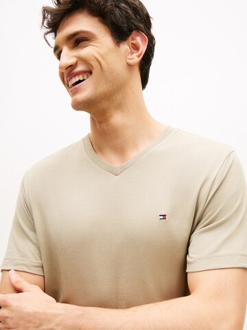 Maglietta 'ESSENTIAL' di TOMMY HILFIGER in verde