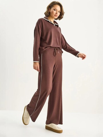 Pantalons de tailleur Bianco Lucci en marron