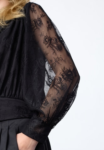 SISTERS POINT - Blusa 'NONO-T1' en negro
