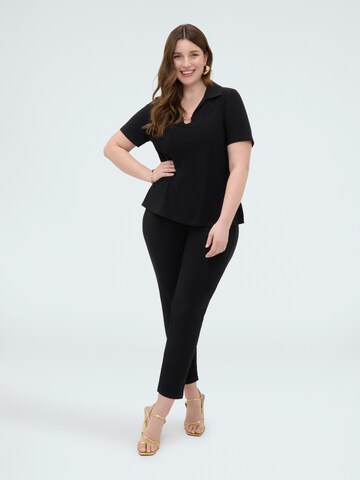 Fiorella Rubino Regular Pants in Black: front