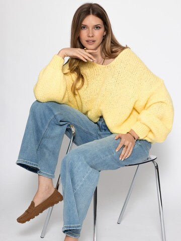 SASSYCLASSY Oversizepullover in Gelb