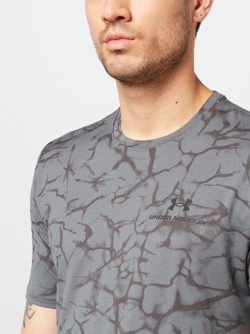 T-Shirt fonctionnel 'Rush Energy' UNDER ARMOUR en gris