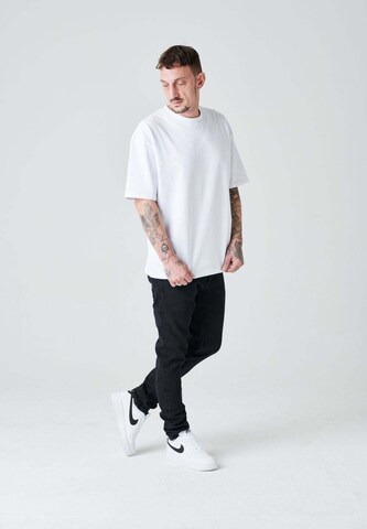 2Y Premium Regular Jeans in Schwarz