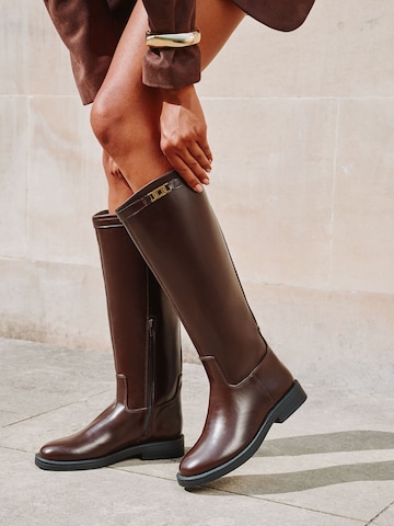 Lipsy Boots in Bruin