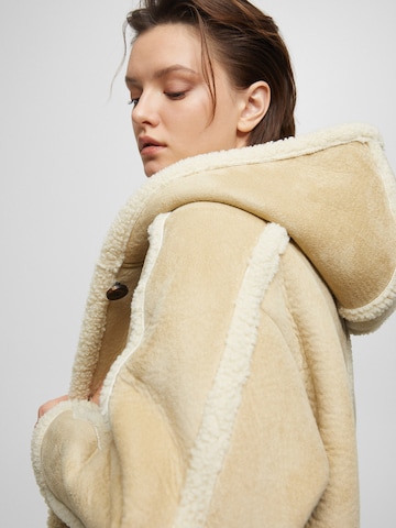 Pull&Bear Zimní kabát – béžová