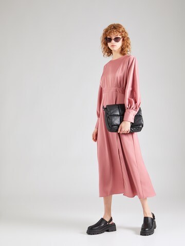 Closet London Kleid in Pink