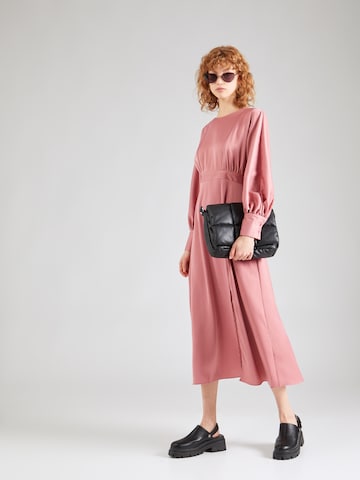 Robe de cocktail Closet London en rose