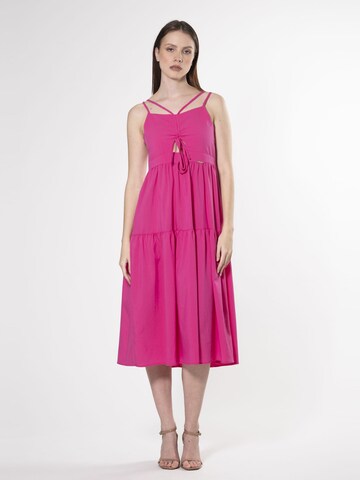 Influencer Summer dress in Pink: front