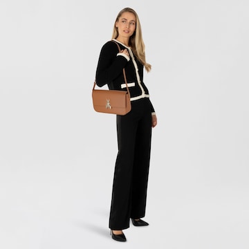 Borsa a spalla di PATRIZIA PEPE in marrone