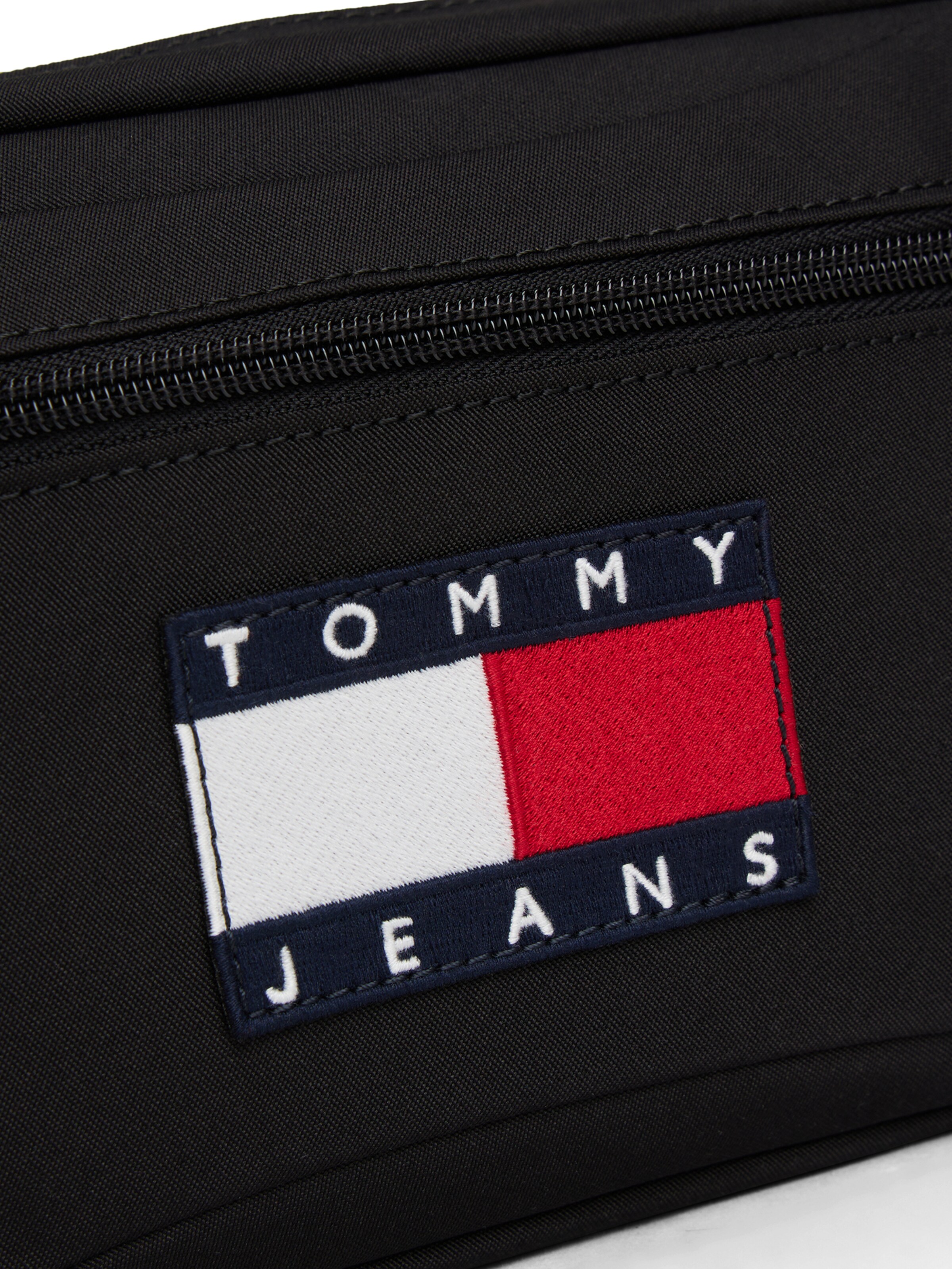 Tommy Jeans Toilettilaukku värissä musta