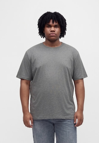 Tricou de la s.Oliver pe gri: față