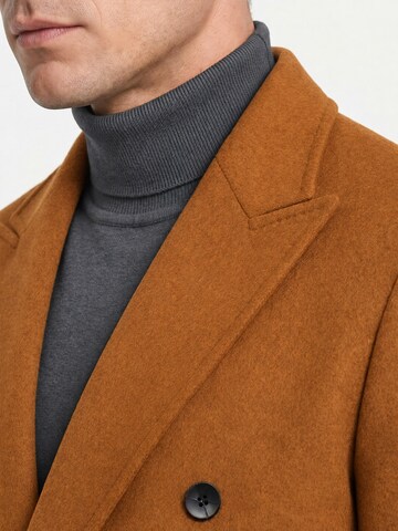 Cappotto invernale 'Abendrot' di ALLTHEMEN in beige