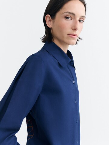 Thinking MU T-shirt ' DUNA ' i blå: sida