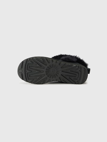 UGG Bootsit 'Classic Ultra Mini' värissä musta