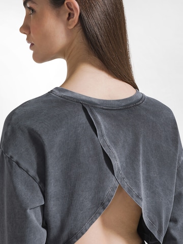 DEHA Sweatshirt in Schwarz