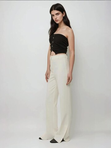 Bootcut Pantaloni con piega frontale di Hiccup in bianco