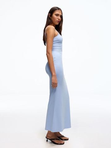 Bershka Klänning i blå
