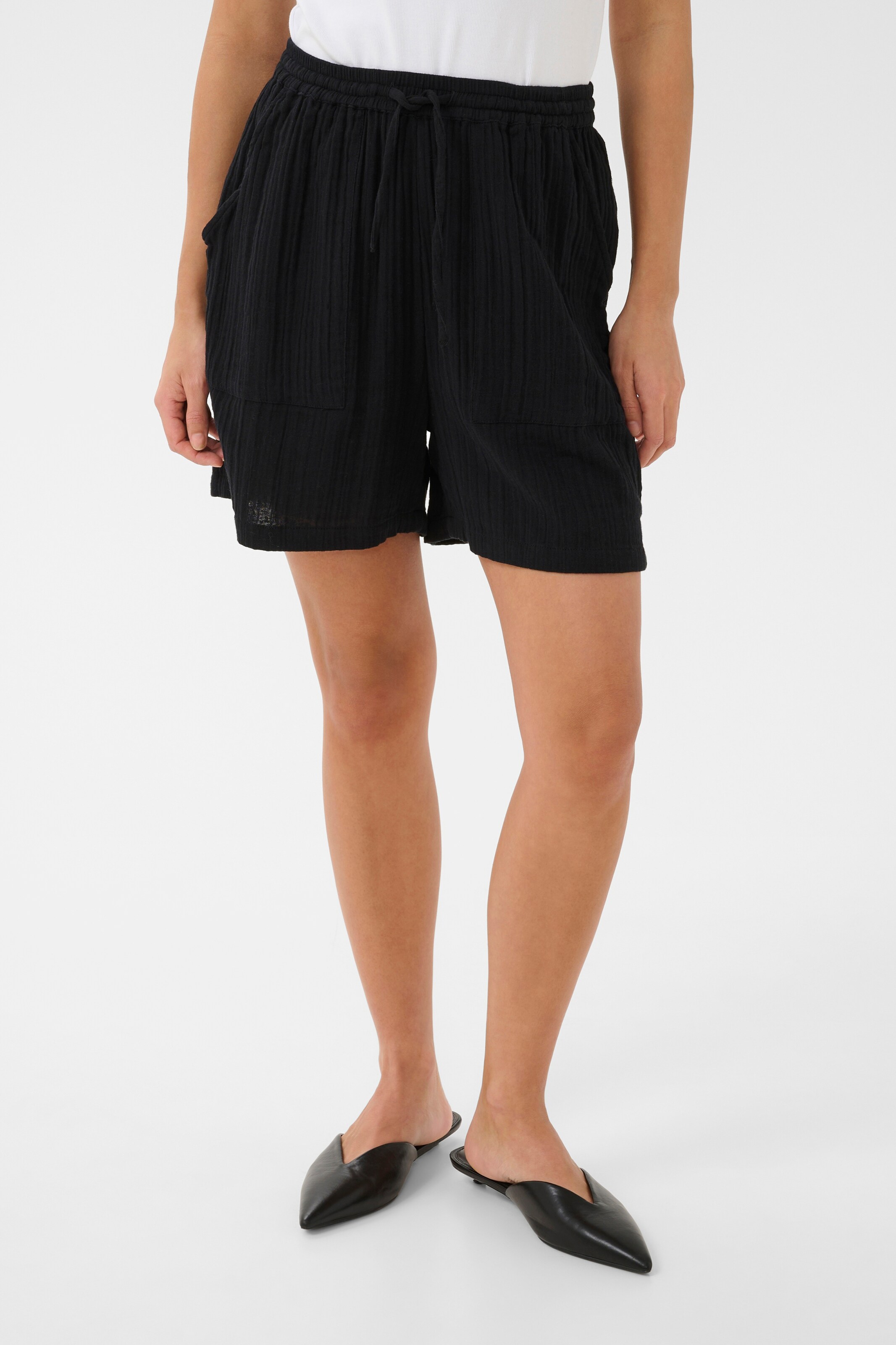 CULTURE - Loosefit Calças 'CUpenny' em preto: frente