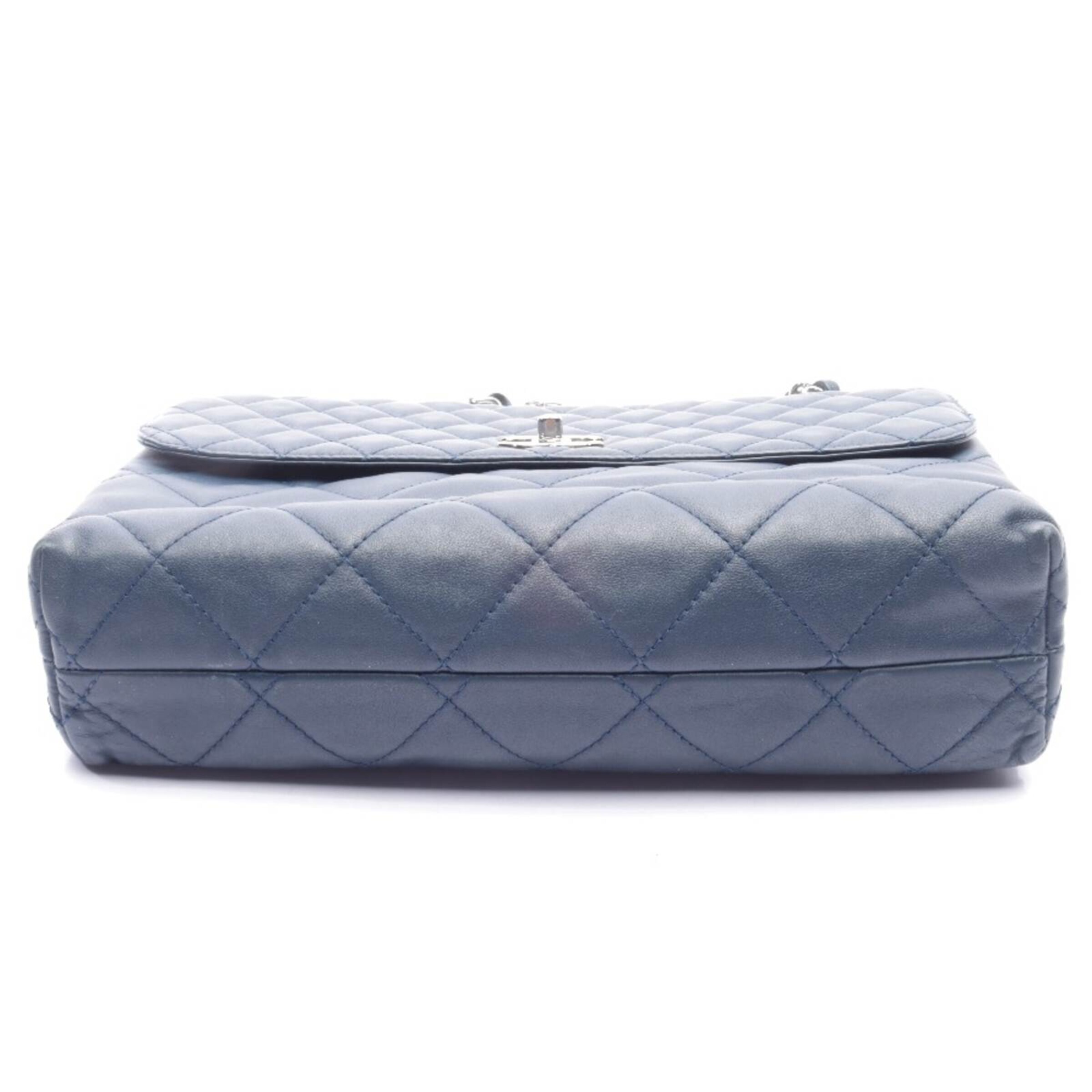 CHANEL Bag in One size in Blue