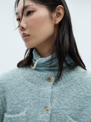 MANGO Strickjacke 'Botijo' in Blau