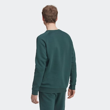 ADIDAS ORIGINALS - Regular Fit Sweatshirt 'Adicolor Essentials Trefoil' em verde