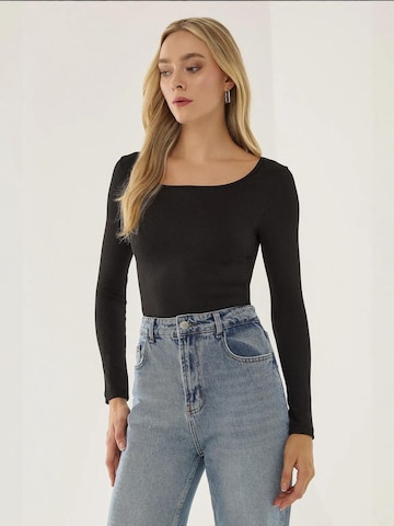 Hiccup - Blusa body em preto: frente