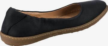 EL NATURALISTA Ballet Flats in Black