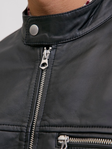 JACK & JONES Tussenjas in Zwart