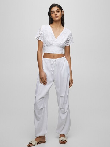 Loosefit Pantalon Pull&Bear en blanc : devant