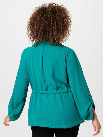ONLY Carmakoma Prehodna jakna | zelena barva