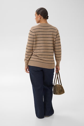 Pull-over 'Ariella' KAFFE CURVE en beige