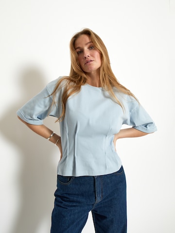 minus - Top 'Juniana' en azul