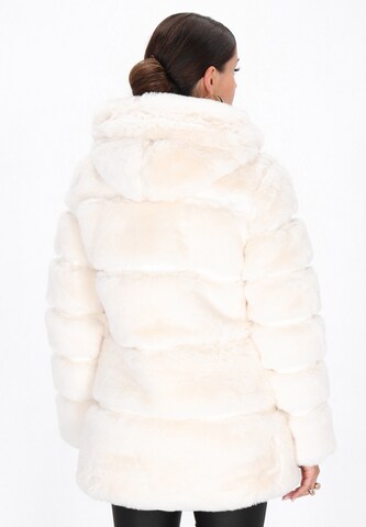 faina Winterjas in Wit