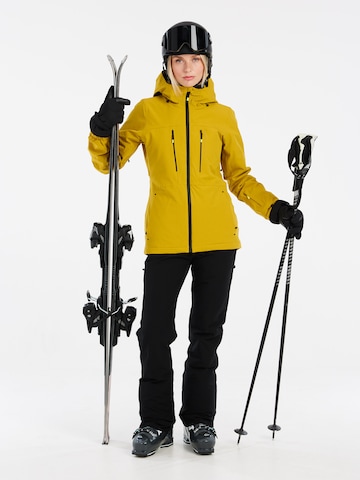 PROTEST Sportjacke 'PRTBEVERLY' in Grün