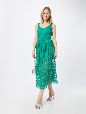 Warehouse - Vestido en verde