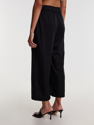 Wide leg Pantaloni 'Janne' de la EDITED pe negru