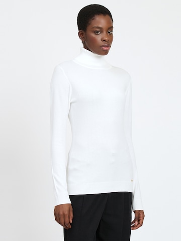 Pull-over Influencer en blanc : devant