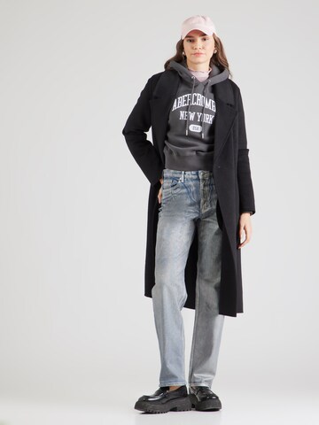 Abercrombie & Fitch - Sudadera en gris