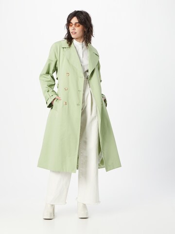 Palton de primăvară-toamnă 'Hollie' de la Moves pe verde