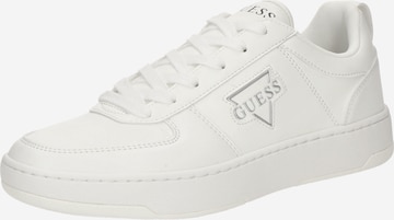 Sneaker bassa 'VENKO' di GUESS in bianco: frontale