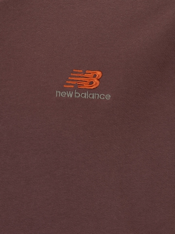 new balance Sweatshirt 'Essentials' in Braun