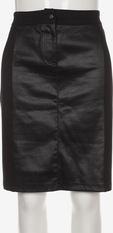 SHEEGO Skirt in 4XL in Black: front