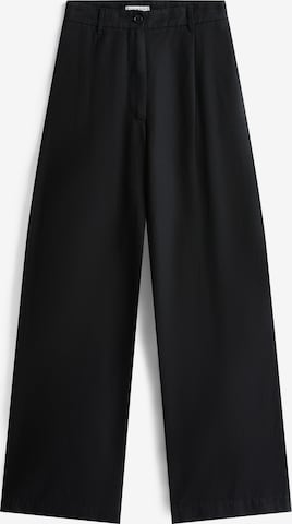 TOMMY HILFIGER Regular Pleat-front trousers in Black: front