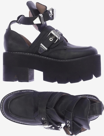 Jeffrey Campbell Halbschuh 39 in Schwarz: predná strana