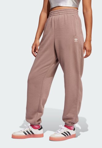 Effilé Pantalon 'Essentials' ADIDAS ORIGINALS en marron : devant